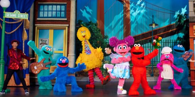 Sesame Street Live! Let's Party! at Abraham Chavez Theatre