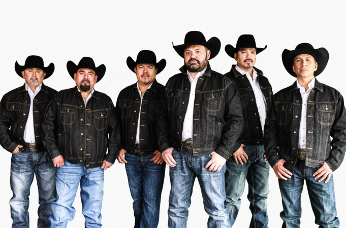Intocable at Abraham Chavez Theatre